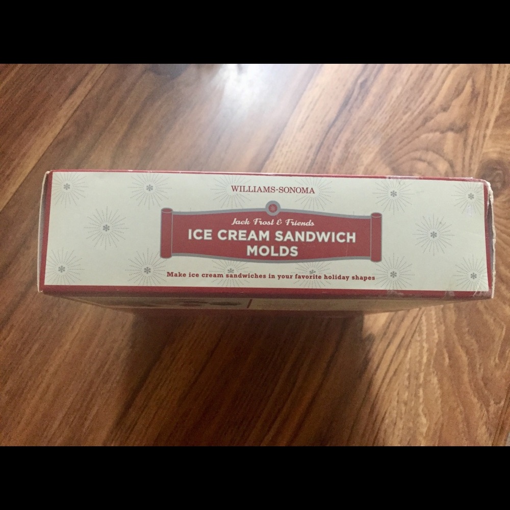 Williams-Sonoma Ice Cream Sandwich Molds - Picture 6 of 6